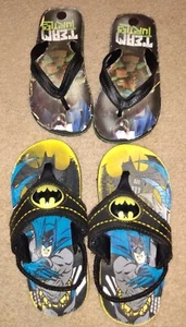 2) Paar Flip Flop Sandalen (Teenage Mutant Ninja 🐢 & Batman 🦇Größe 71/2c/8c - Bild 1 von 6
