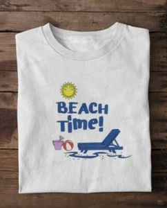 "Beach Time!" T-Shirt - KOSTENLOSER VERSAND - Sommerzeit Shirts - Bild 1 von 8