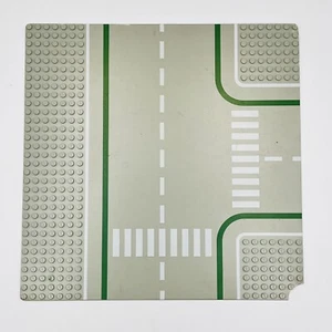 Lego 2360p01 Road 32 x 32 7-Stud T Intersection with Crosswalks Pattern Lot 2 - Picture 1 of 1