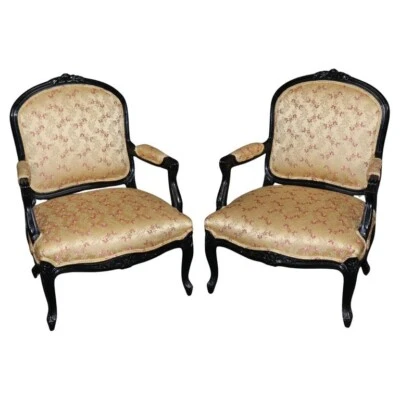 Par de sofisticados sillones anchos franceses Luis XV de laca negra ebonizada Foto 1 de 4