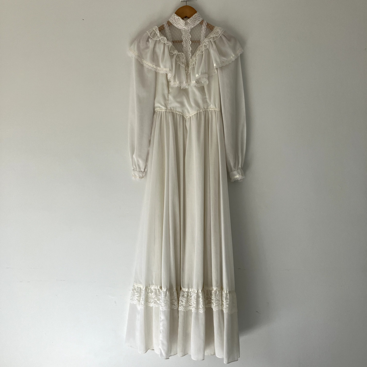 Gunne Sax White Maxi Vintage Dresses for Women for sale | eBay Gunne Sax White Maxi Vintage Dresses for Women for sale | eBay