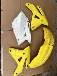 2005-2006 Suzuki Rmz 450 Front Fender Radiator Shrouds Side Number Plate Plastic - Picture 1 of 11