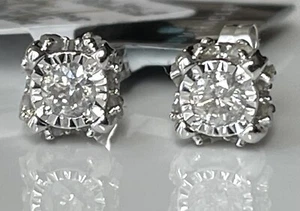 Pavé Diamant Ohrstecker (3/4ct. t.w.) in 14 Karat Weißgold Neu mit Etikett $ 1.000 - Bild 1 von 10