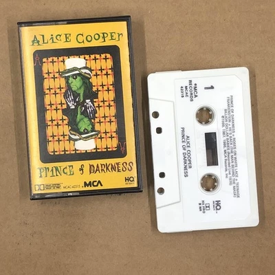 ALICE COOPER Cassette Tape 80s Metal PRINCE OF DARKNESS BILLION DOLLAR BABIES Foto 1 de 4