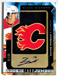 2025-26 DIAMANTE NEGRO ZAYNE PAREKH LOGOTIPO DEL EQUIPO NOVATO JUMBOS AUTOMÁTICO # 41/49 - Imagen 1 de 2