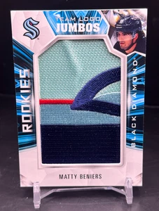 Toppa Jumbo Upper Deck Black Diamond 2022-23 - Matty Beniers - Logo Rookie Team - Foto 1 di 2