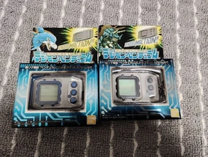 Digimon Pendulum Ver.20th Black & Blue 2-Color Set Bundle V-Pet Counter Genuine - Picture 1 of 2
