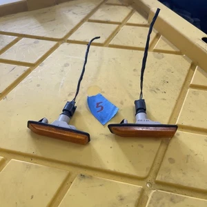 94-99 BMW E36 M3 SET OF 2 FRONT LEFT & RIGHT SIDE MARKER LIGHT LAMP OEM - Picture 1 of 4