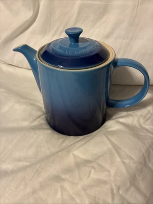 Le Creuset Grand Teapot 1.3 L Azure Blue Blueberry Stoneware NEW - Image 1 of 4