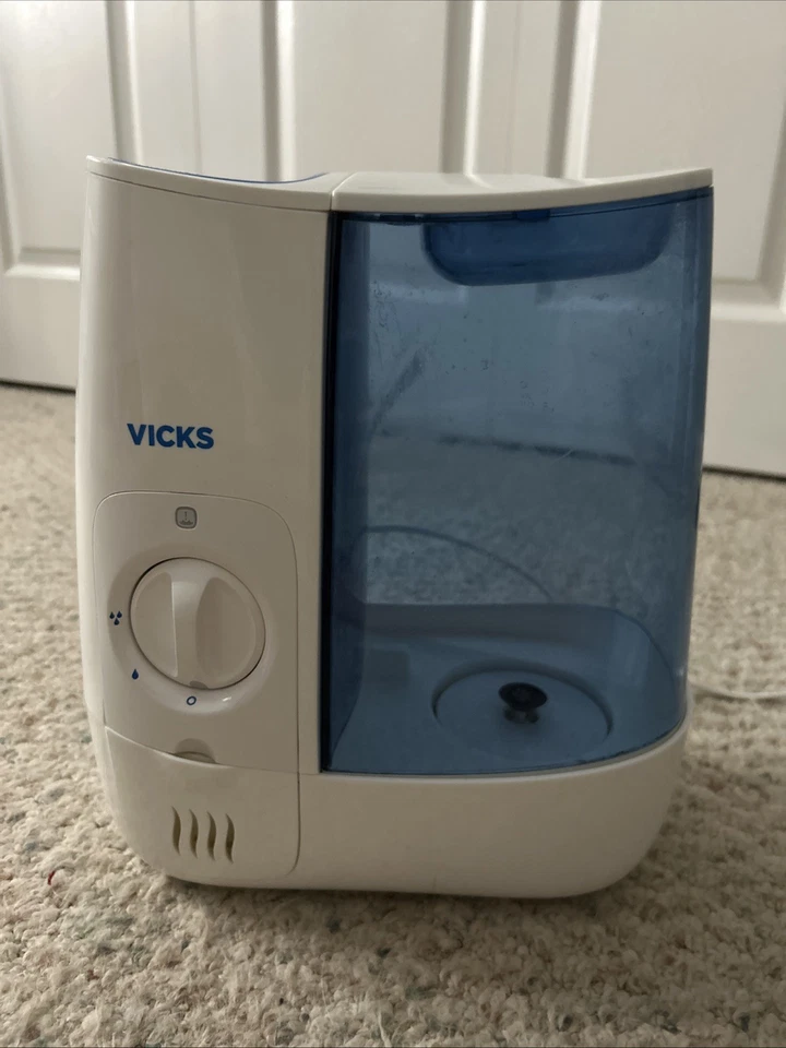 Humidificador de niebla cálida Vicks Foto 1 de 3