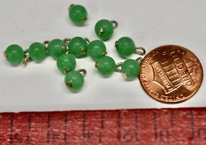 DE COLECCIÓN 12 luces JADE color COLGANTES VIDRIO CANICAS MUÑECA BOTONES * 6mm JAPÓN - Imagen 1 de 1