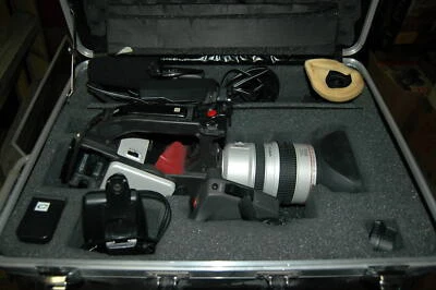 Canon Mini XL1 DV 3CCD Digital Video Camcorder Rolling Case 16X Zoom XL 5,5-88MM - Bild 1 von 4