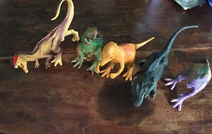 Set of Dinosaurs - Picture 1 of 3
