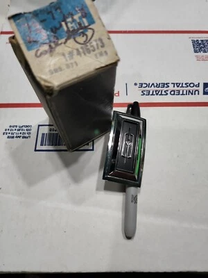 Nuevo de Lote Antiguo 1974-79 Oldsmobile Cutlass Supreme D88 Cubierta de Rueda Emblema Central GM # 416573 Foto 1 de 4