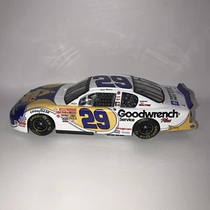 Kevin Harvick #29 GM Goodwrench / America Online 2001 Chevy Monte Carlo 1:24 - Bild 1 von 12