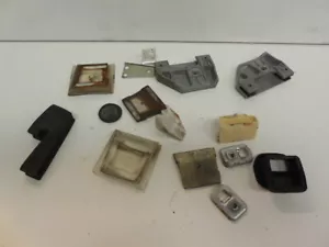 90-02 Mercedes R129 Door Miscellaneous Window Guide Clips Hardware 1247250132 - Picture 1 of 2