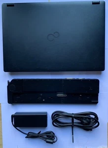 Fujitsu Lifebook E5510 Core i7-10510U, LTE, NUR 26 LADEZYKLEN + Dockingstation - Bild 1 von 12