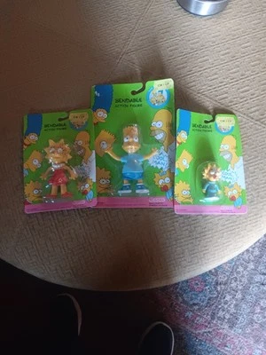 Juego familiar de 3 figuras flexibles de Los Simpson vintage 1990 Jesco sin usar, en caja Foto 1 de 4