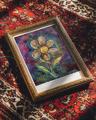 Neu Signierter Surrealistischer Botanischer Blumen-Print A6 – Einzigartige Blume - Bild 1 von 4