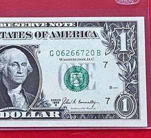 1969B $1 DOLLAR BILL ( CHICAGO G ) UNCIRCULATED - Picture 1 of 3
