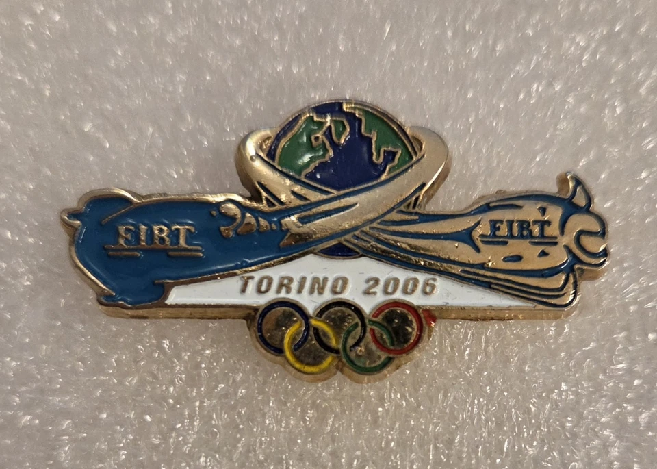TORINO 2006 WINTER OLYMPIC INTERNATIONAL BOBSLED FEDERATION PIN - Image 1 of 1