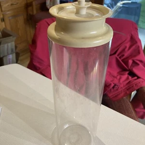TUPPERWARE BOTE DE PASTA DE ESPAGUETI ACRÍLICO CON TAPA DE BOTÓN DE ALMENDRA - Imagen 1 de 3