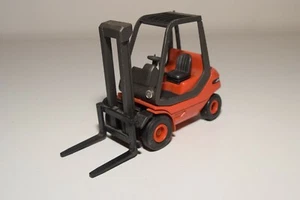 A31 1:25 GAMA 2418 LINDE CARRELLO ELEVATORE ROSSO OTTIME CONDIZIONI - Foto 1 di 7