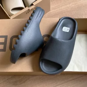 New Adidas Yeezy Slide Onyx HQ6448 Kanye West Slipper Sandal Size 4-13 - Picture 1 of 7