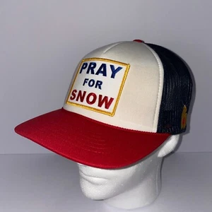 Pray for Snow Snapback Cap weiß rot & blau Kordelzug Trucker - Bild 1 von 6