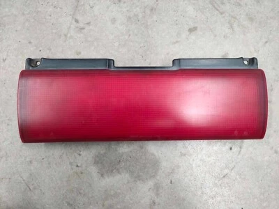 11/1991 a 12/1999 Suzuki Swift Hatchback - Luz trasera (trasera/centro) 236-32285 Foto 1 de 3