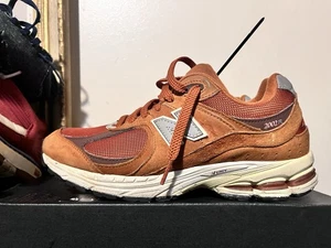 2022 Herren New Balance 2002R Rust Oxide Weiß Grau Größe 7,5 Gebraucht Selten - Bild 1 von 9