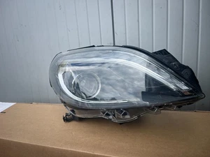 Orig. Mercedes B-Klasse W246 Bi-Xenon Scheinwerfer vorne rechts 2468207261 - Bild 1 von 20