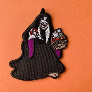 DISNEY EVIL QUEEN WITCH VILLAIN EMBROIDERED APPLIQUÉ PATCH SEW OR IRON ON - Picture 1 of 1