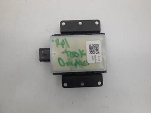 Volvo S60 V60 Blind Spot Sensor Radar Module 2016 - 2018 31429893 - Picture 1 of 4