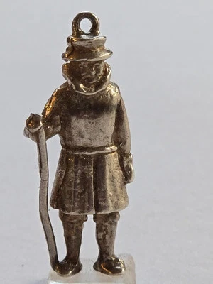 Sterling Silver ~ Sir Walter Raleigh Charm ~ DETAIL! ~ EXTREMELY RARE! ~ VINTAGE - Image 1 of 4