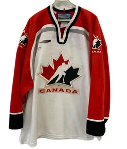 Bauer Authentic Team Canada Hockey Jersey White Red Black Made in Canada L #110 - Picture 1 of 12