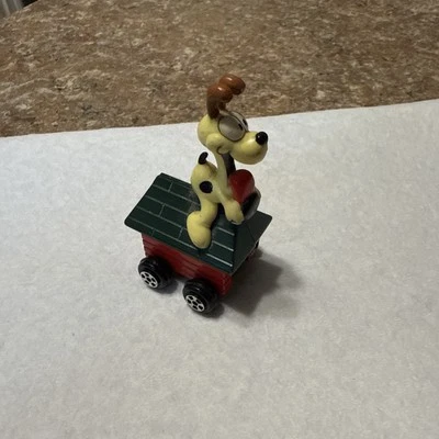 Coche de metal fundido a presión Odie Let's Roll Dog House 1981 de colección - Garfield - ERTL Foto 1 de 4