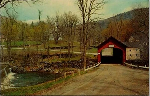 Postkarte Guilford Vermont Green River überdachte Brücke & Kirche Vintage unbesendet - Bild 1 von 2