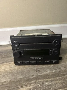 2005 Ford Mustang Radio Receiver ID 5F9T-18C869-AG **UNTESTED - Picture 1 of 4