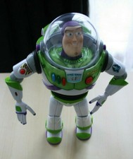 BUZZ LIGHTYEAR  Talking & Lights up Action Figure, 64081 Disney Fully Working 