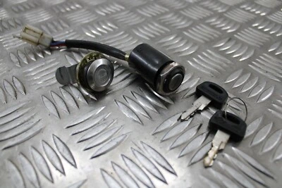 Royal Enfield Bullet Trials 500 2002 lockset 2 keys 2001 > 2005 - Image 1 of 4