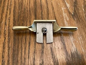 Vintage Brass Small Model Makers Spokeshave Plane Curved Radius Convex Sole - Picture 1 of 6