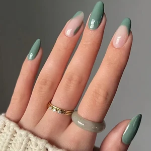 Falsche Nägel Fake Press On 24 Stück Full Cover mit Klebelaschen - Ivy Green - Bild 1 von 4