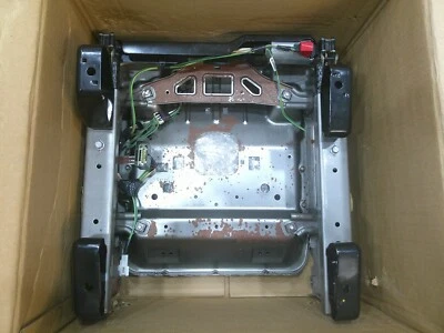 NEW OEM 2005-2007 Chrysler Pacifica Seat Adjuster Right 5174423AA 05174423AA NOS Foto 1 de 4