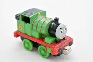 Thomas The Train & Friends Take N Play 2,5" Percy #6 grüne Schneemotor Druckguss - Bild 1 von 4