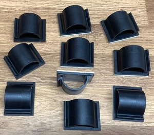 10x BLACK SELF ADHESIVE NYLON CABLE CLIPS SIZE LARGE 33mm x 28mm FOR 16mm CABLE - Picture 1 of 2
