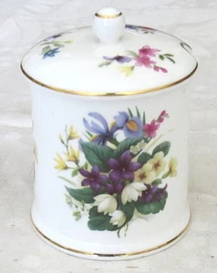 Fortnum & Mason Tarro de 5 pulgadas de cerámica con tapa de azúcar/mermelada/mermelada: violetas - Imagen 1 de 3