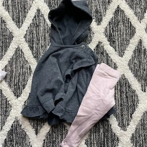 Max Studio Baby Mädchen Schal Jacke und Hose Baby Mädchen Größe 12mo - Bild 1 von 5