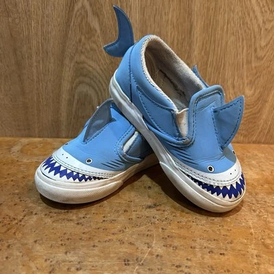 Vans Classic Slip-On Shark Theme Kids Shoes Sneakers Size 8.0 Blue & White - Image 1 of 4