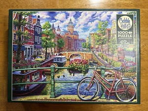 Cobble Hill 1000-teiliges Puzzle mit Poster - Amsterdamer Kanal - 26 Zoll x 19 Zoll Grenze eingetütet - Bild 1 von 13